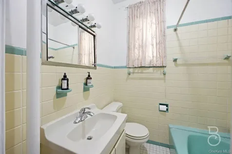 30-19 33rd Street Astoria NY 11102