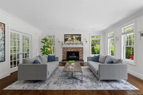 77 Mud Road Setauket NY 11733