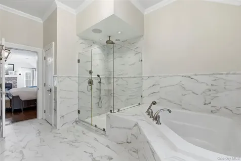77 Mud Road Setauket NY 11733