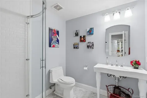 77 Mud Road Setauket NY 11733