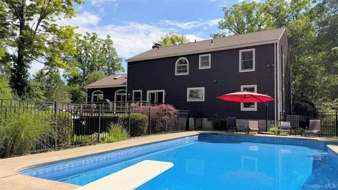 40 Kleinekill Drive New Paltz NY 12561