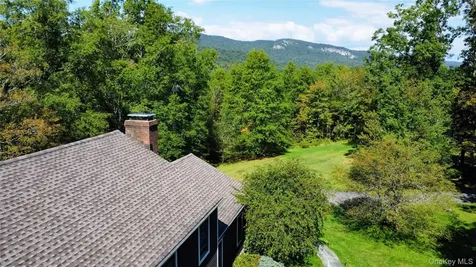 40 Kleinekill Drive New Paltz NY 12561