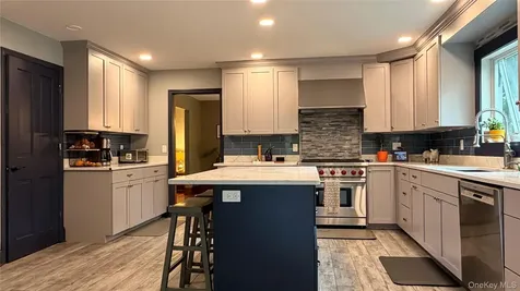 40 Kleinekill Drive New Paltz NY 12561