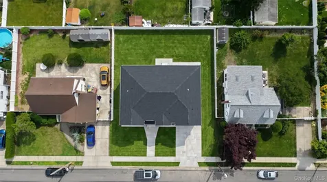 1025 Mirabelle Avenue Westbury NY 11590