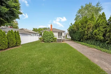 6 Center Street Hicksville NY 11801
