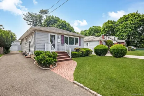 6 Center Street Hicksville NY 11801