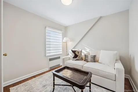 1660 Fenimore Road Hewlett NY 11557