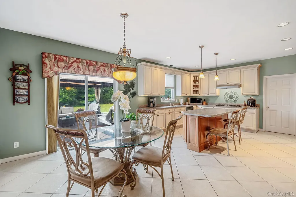 6 Westover Court Shoreham NY 11786