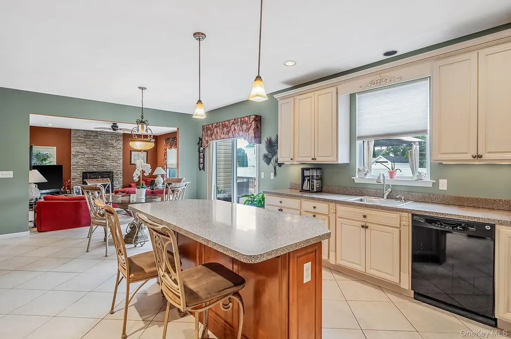 6 Westover Court Shoreham NY 11786