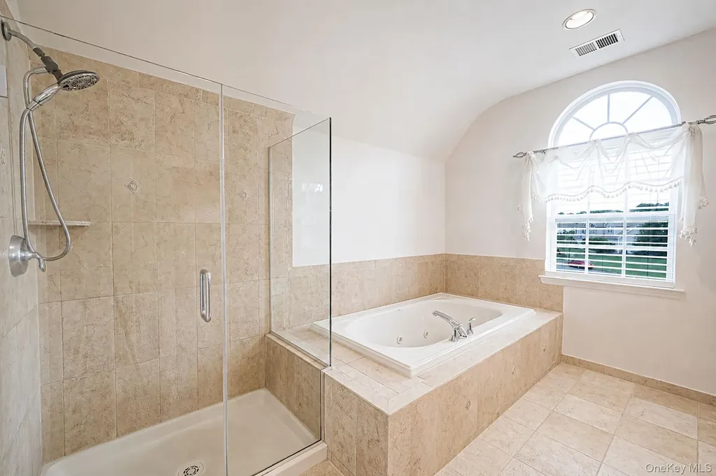 6 Westover Court Shoreham NY 11786