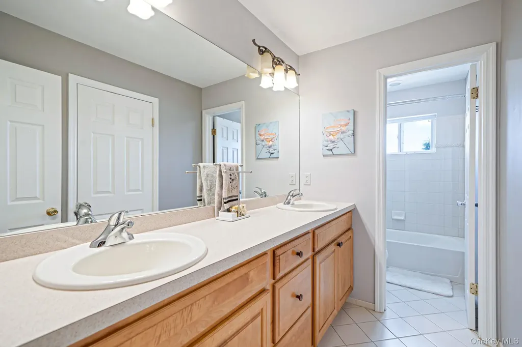 6 Westover Court Shoreham NY 11786