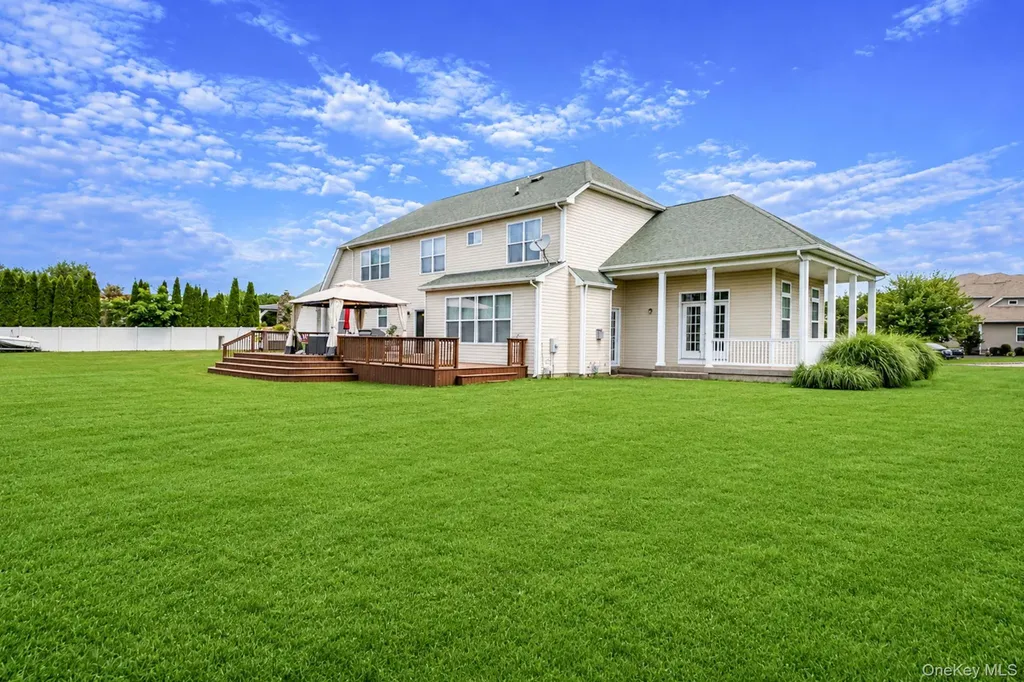 6 Westover Court Shoreham NY 11786