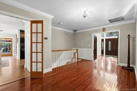 1 Interlaken Drive Eastchester NY 10709
