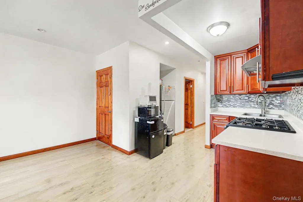 57-50 Granger St SW Corona NY 11368