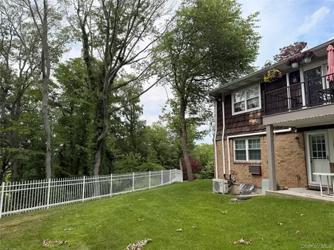 12 Harbour Lane Oyster Bay NY 11771