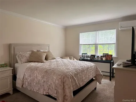 12 Harbour Lane Oyster Bay NY 11771