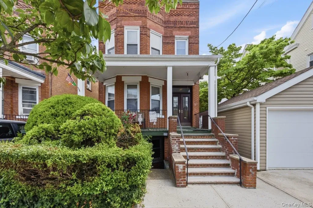 310 E 236th Street Bronx NY 10470