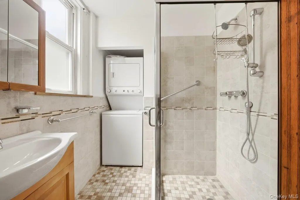 310 E 236th Street Bronx NY 10470