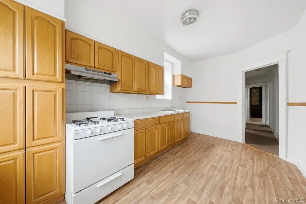 310 E 236th Street Bronx NY 10470