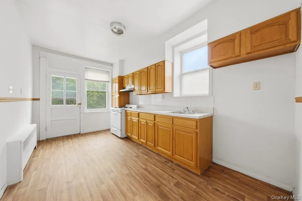 310 E 236th Street Bronx NY 10470