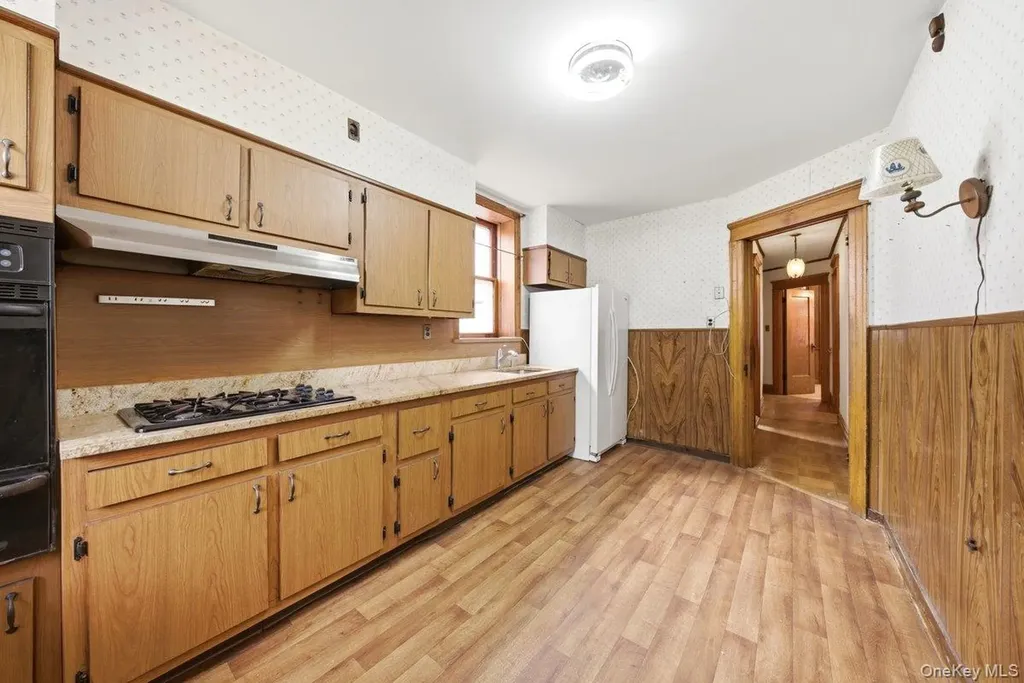 310 E 236th Street Bronx NY 10470