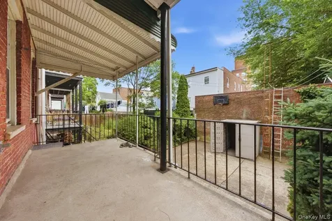 310 E 236th Street Bronx NY 10470
