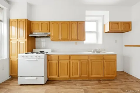 310 E 236th Street Bronx NY 10470
