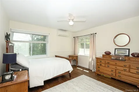 273 Sugar Toms Lane East Norwich NY 11732