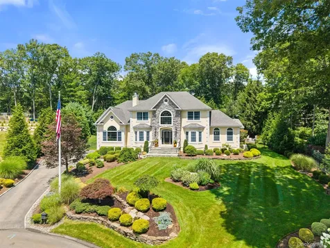 22 Perrins Peak Road Stony Point NY 10980