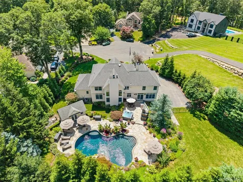 22 Perrins Peak Road Stony Point NY 10980