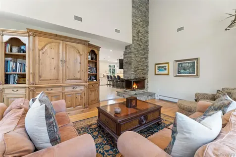 22 Perrins Peak Road Stony Point NY 10980