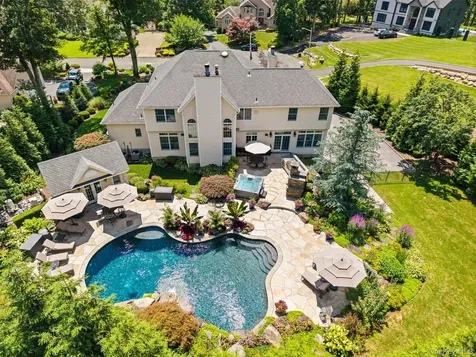 22 Perrins Peak Road Stony Point NY 10980