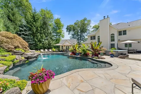 22 Perrins Peak Road Stony Point NY 10980