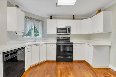 22 Kettle Hole Road Manorville NY 11949