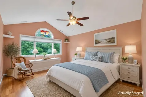 22 Kettle Hole Road Manorville NY 11949