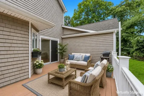 22 Kettle Hole Road Manorville NY 11949