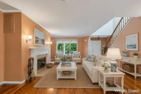 22 Kettle Hole Road Manorville NY 11949