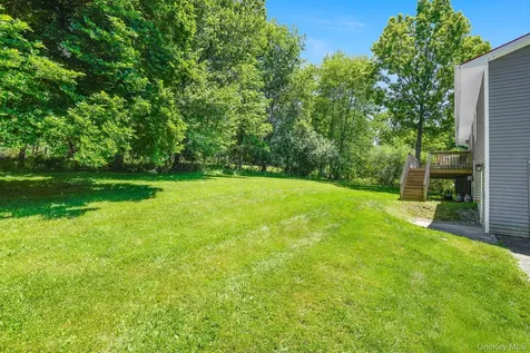 17 Regent Drive Hopewell Junction NY 12533
