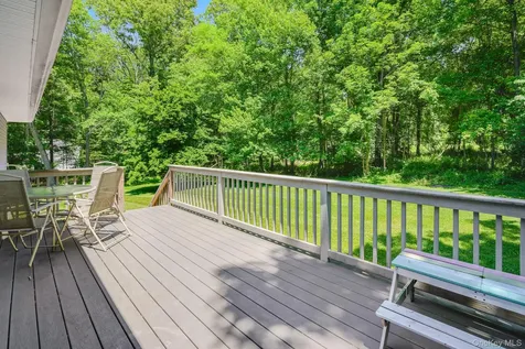 17 Regent Drive Hopewell Junction NY 12533