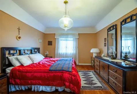 141-27 Coolidge Avenue Briarwood NY 11435