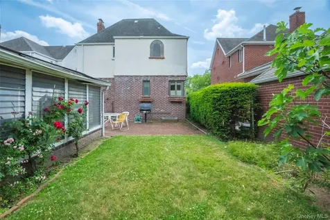 141-27 Coolidge Avenue Briarwood NY 11435