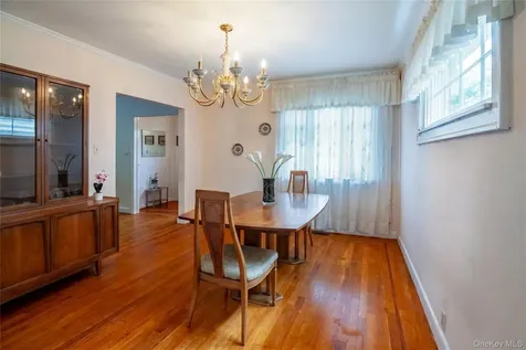 141-27 Coolidge Avenue Briarwood NY 11435