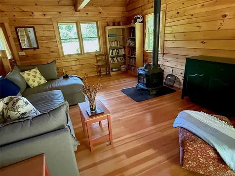 978 Claryville Road Neversink NY 12725