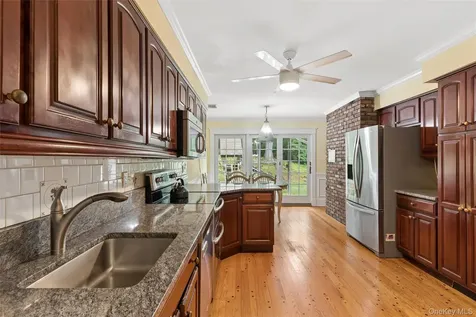 35 Woodvale Drive Syosset NY 11791