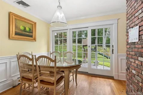 35 Woodvale Drive Syosset NY 11791