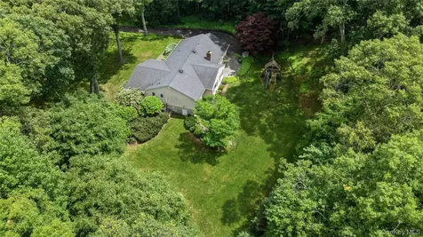 35 Woodvale Drive Syosset NY 11791