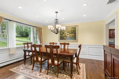 35 Woodvale Drive Syosset NY 11791