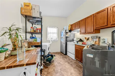 23 Main Street Wallkill NY 12589