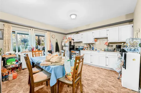 23 Main Street Wallkill NY 12589
