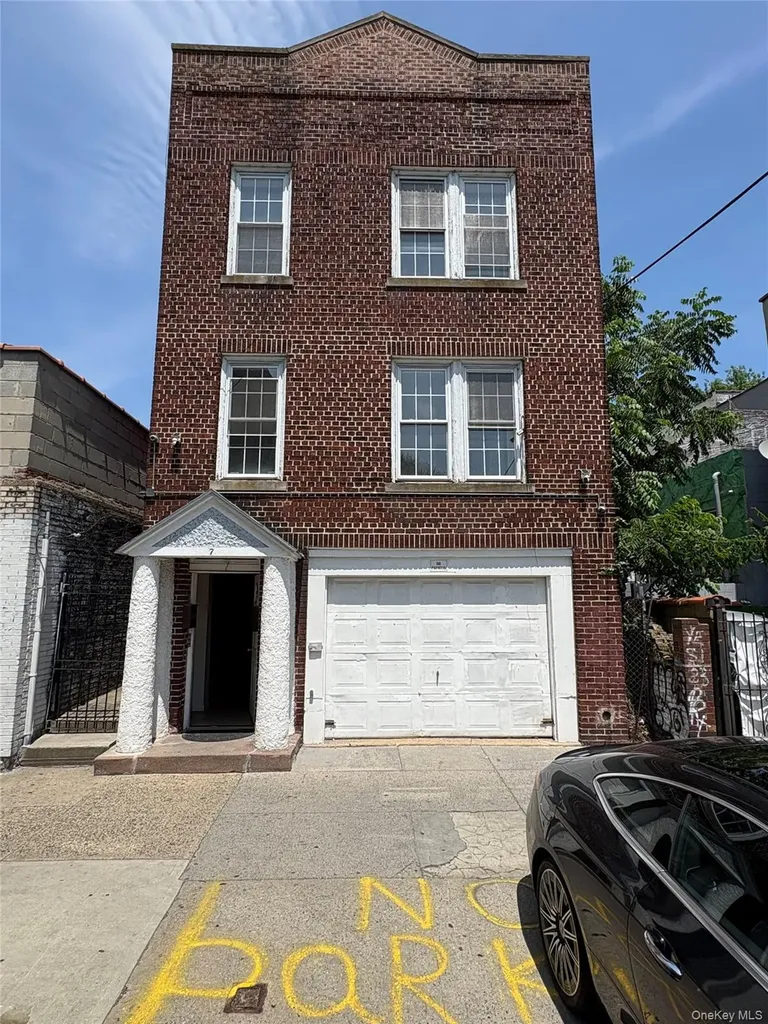 7 E 181st Street Bronx NY 10453
